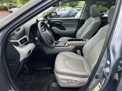2021 Toyota Highlander Platinum