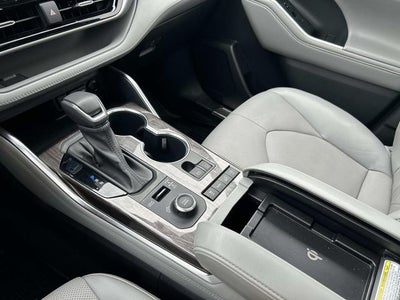 2021 Toyota Highlander Platinum