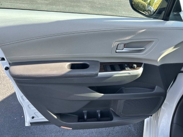 2022 Toyota Sienna XLE 8 Passenger