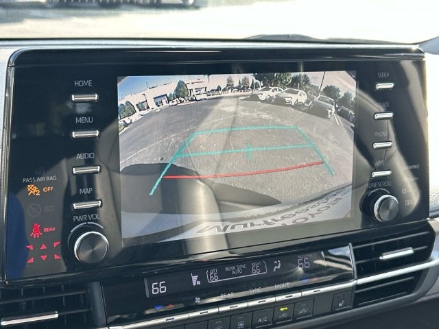 2022 Toyota Sienna XLE 8 Passenger