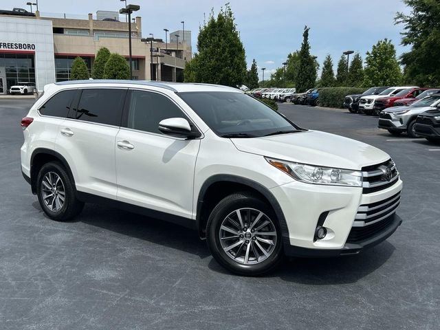 2019 Toyota Highlander SE