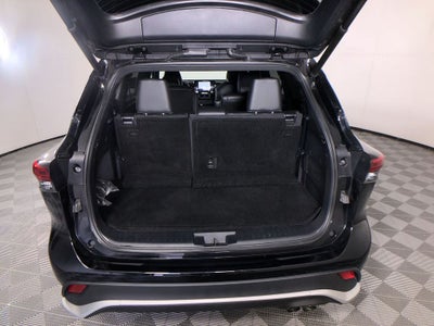 2023 Toyota Highlander XSE