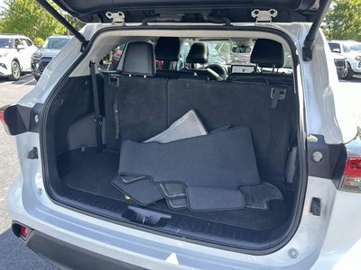 2024 Toyota Highlander XLE