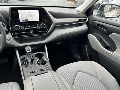 2023 Toyota Highlander LE