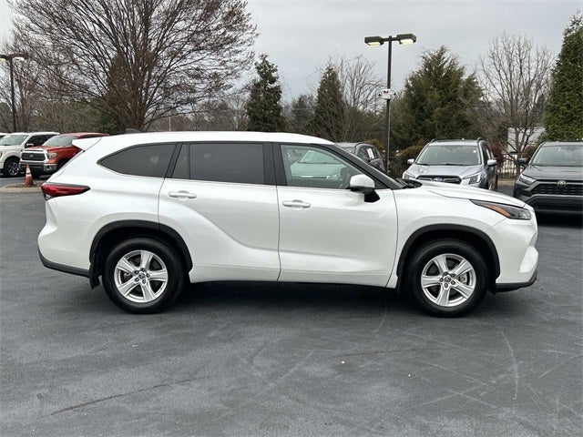 2023 Toyota Highlander LE