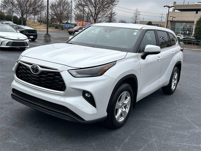2023 Toyota Highlander LE