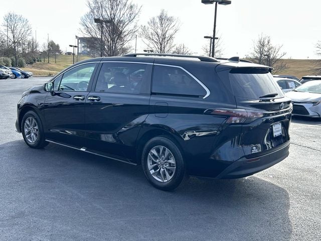 2024 Toyota Sienna XLE 7 Passenger