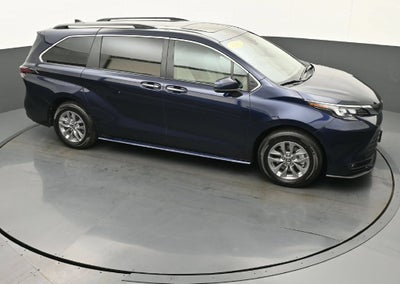 2026 Toyota Sienna XLE 8 Passenger