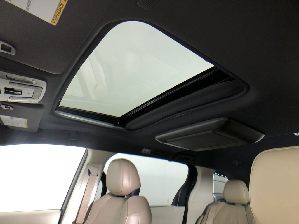 2021 Toyota Sienna Limited 7 Passenger
