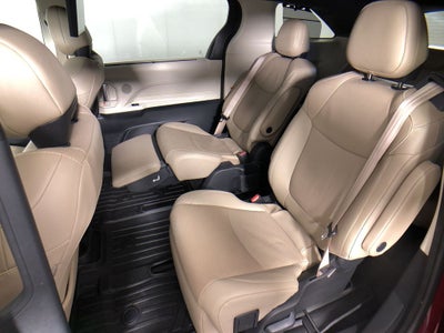 2021 Toyota Sienna Limited 7 Passenger