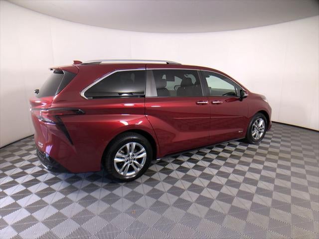 2021 Toyota Sienna Limited 7 Passenger