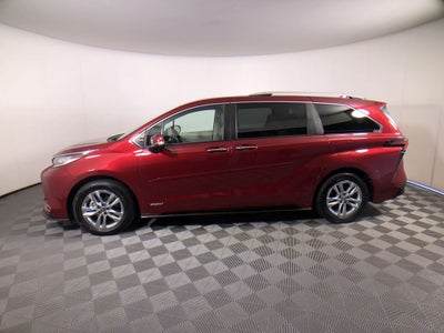 2021 Toyota Sienna Limited 7 Passenger