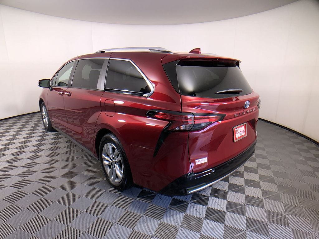 2021 Toyota Sienna Limited 7 Passenger