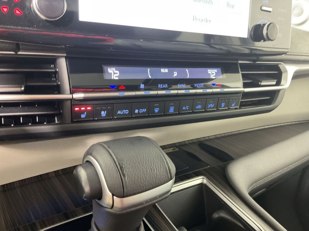 2023 Toyota Sienna Limited 7 Passenger