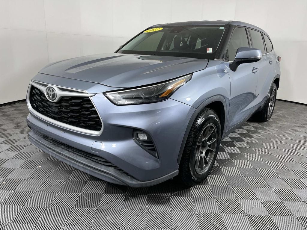 2022 Toyota Highlander LE