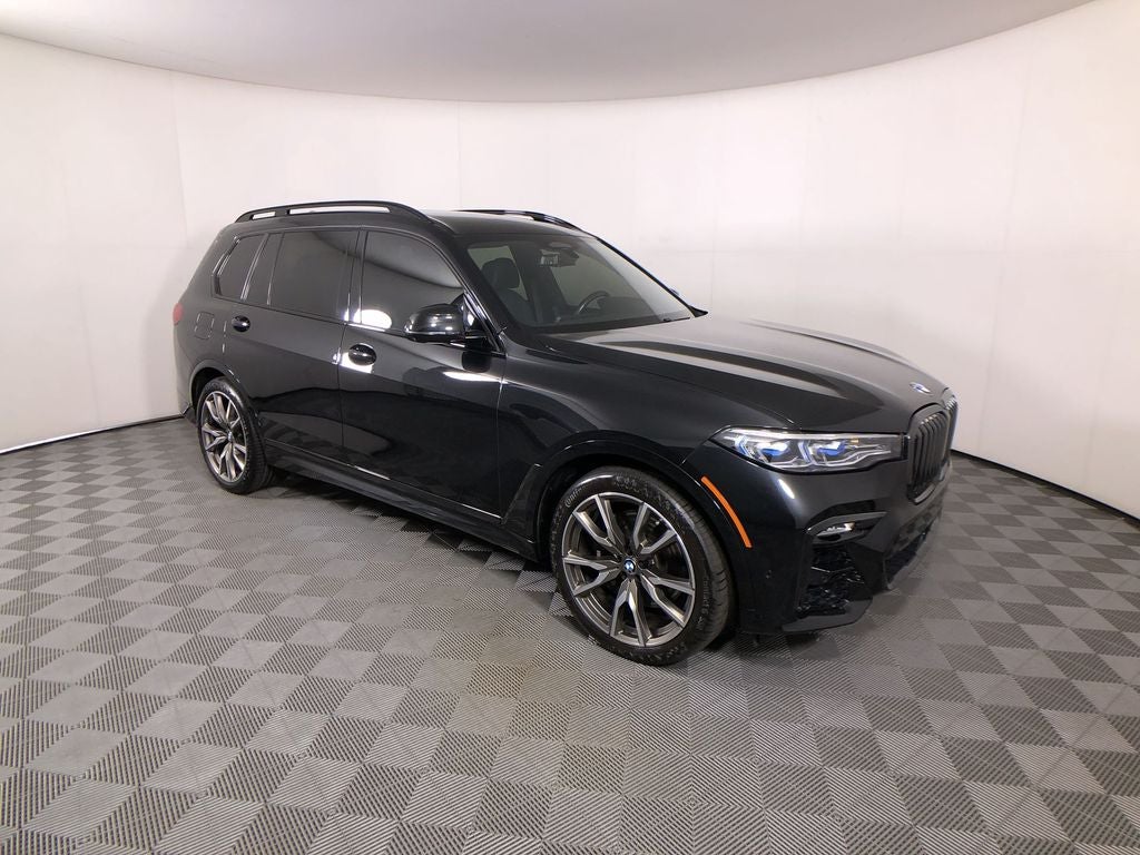 2021 BMW X7 M50i