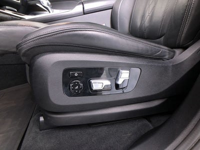 2021 BMW X7 M50i