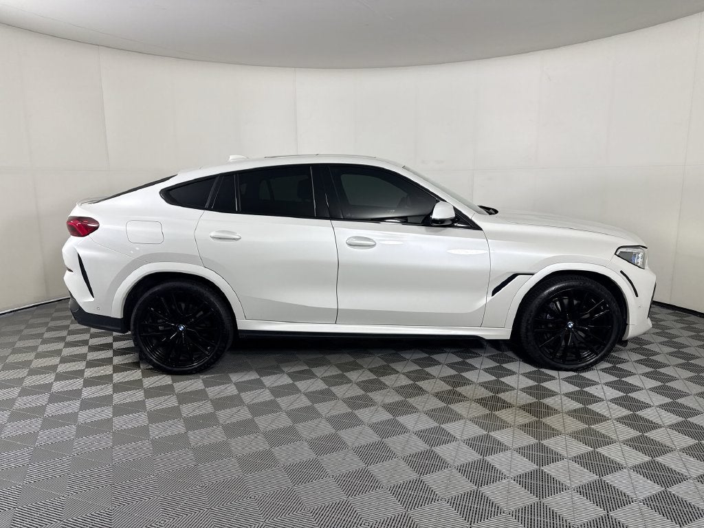 2023 BMW X6 xDrive40i