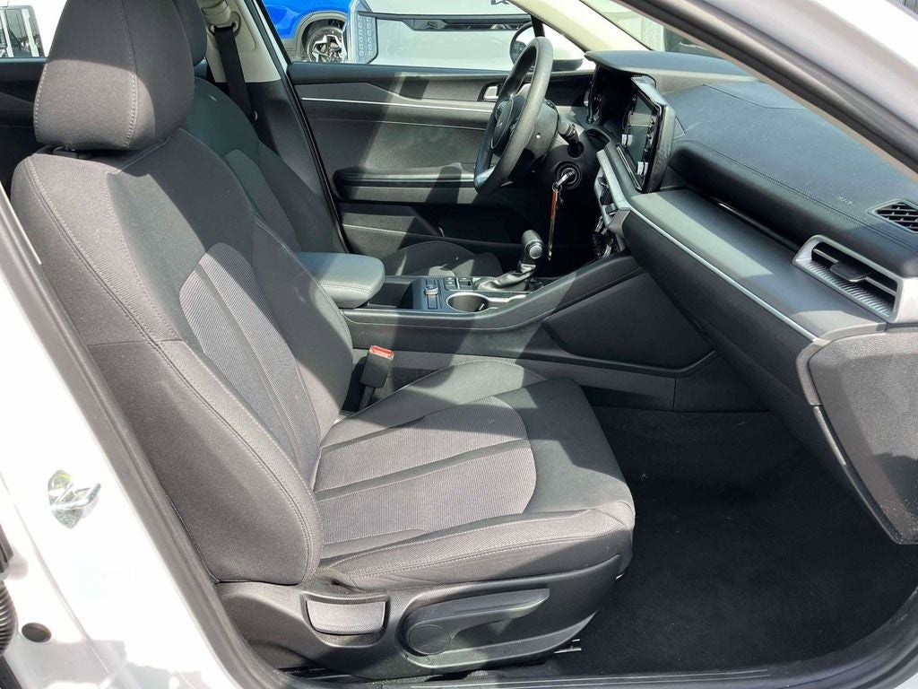 2022 Kia K5 LX