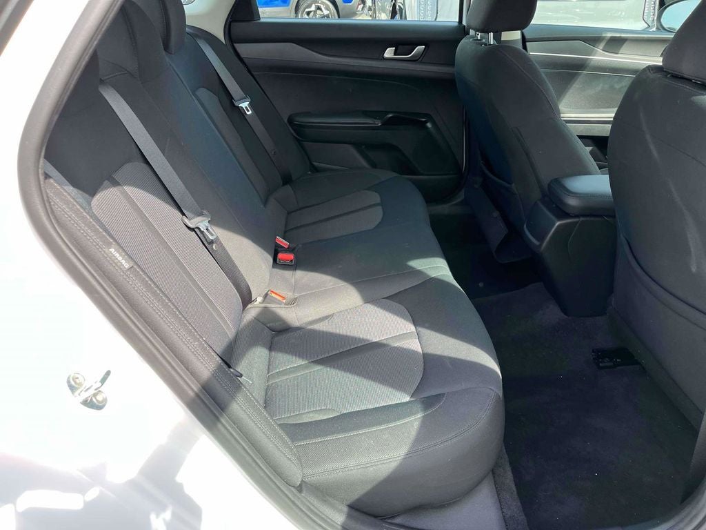 2022 Kia K5 LX