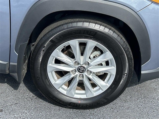 2025 Toyota Corolla Cross LE