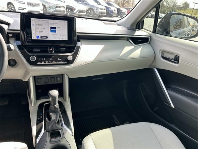 2025 Toyota Corolla Cross LE