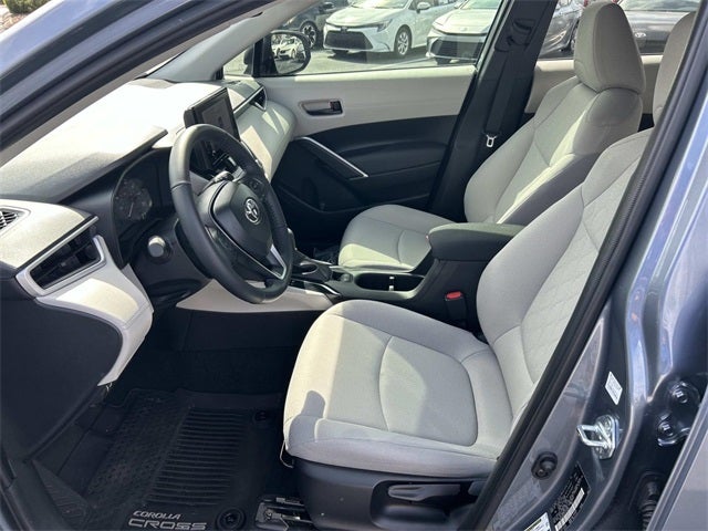 2025 Toyota Corolla Cross LE