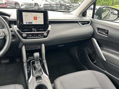 2024 Toyota Corolla Cross LE
