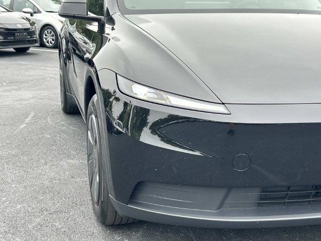 2026 Tesla Model Y Standard Range