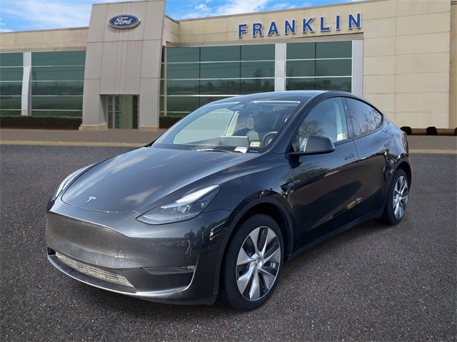 2024 Tesla Model Y Long Range