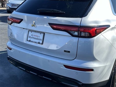 2023 Mitsubishi Outlander SE