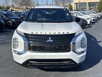 2023 Mitsubishi Outlander SE