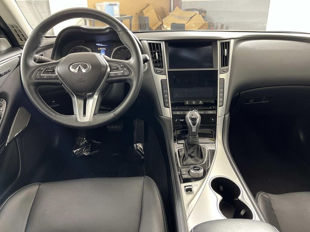 2023 INFINITI Q50 LUXE
