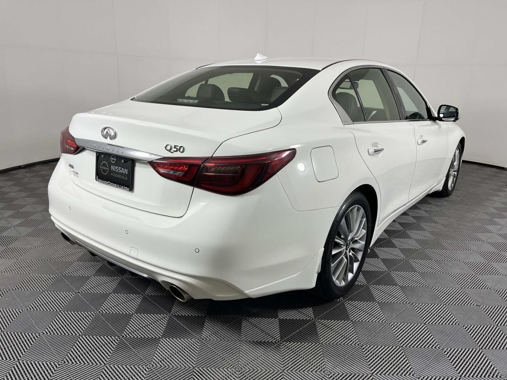 2023 INFINITI Q50 LUXE