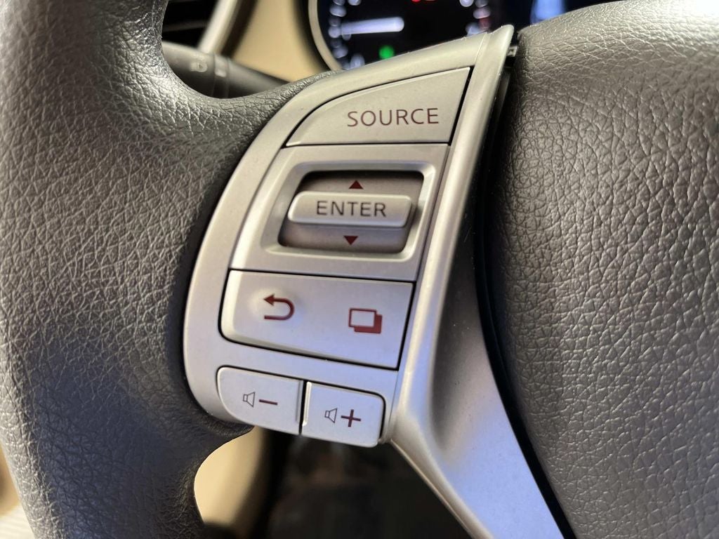 2016 Nissan Rogue S