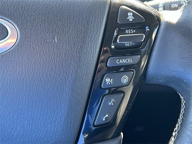 2023 INFINITI QX80 LUXE