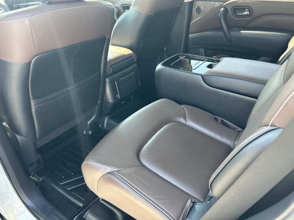 2022 INFINITI QX80 Premium Select