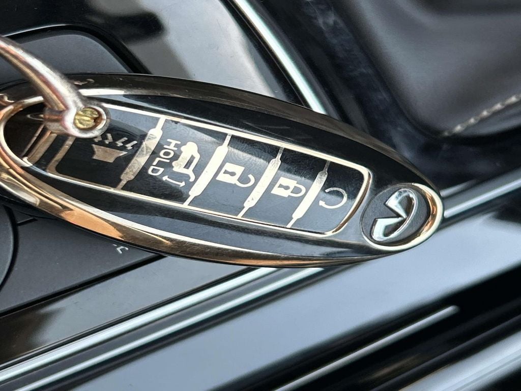 2022 INFINITI QX80 Premium Select