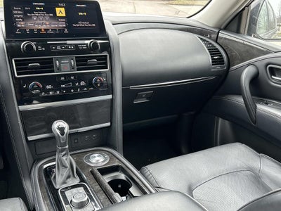 2024 INFINITI QX80 LUXE