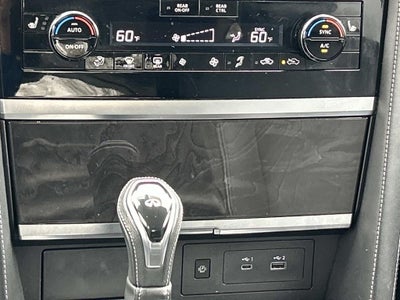 2024 INFINITI QX80 LUXE