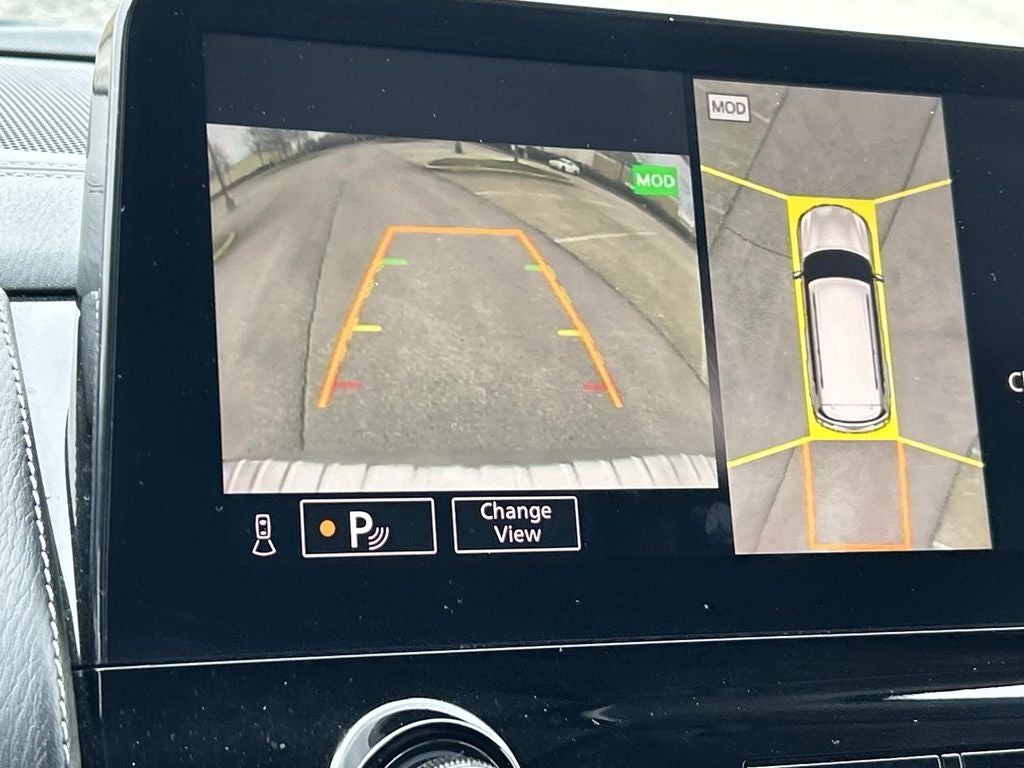 2024 INFINITI QX80 LUXE