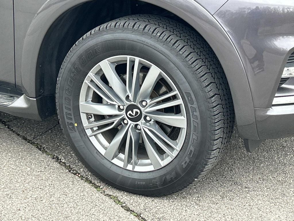 2024 INFINITI QX80 LUXE