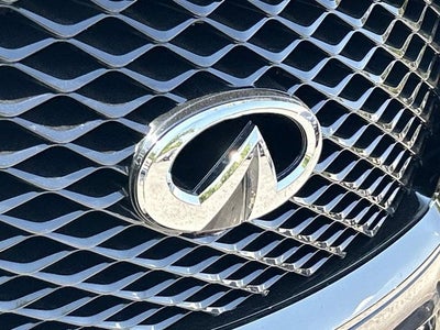 2022 INFINITI QX80 Premium Select