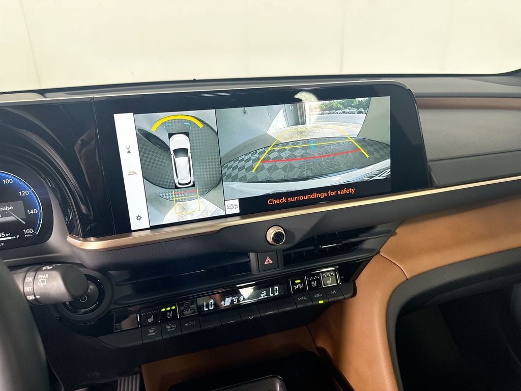 2025 Toyota Crown Signia Limited