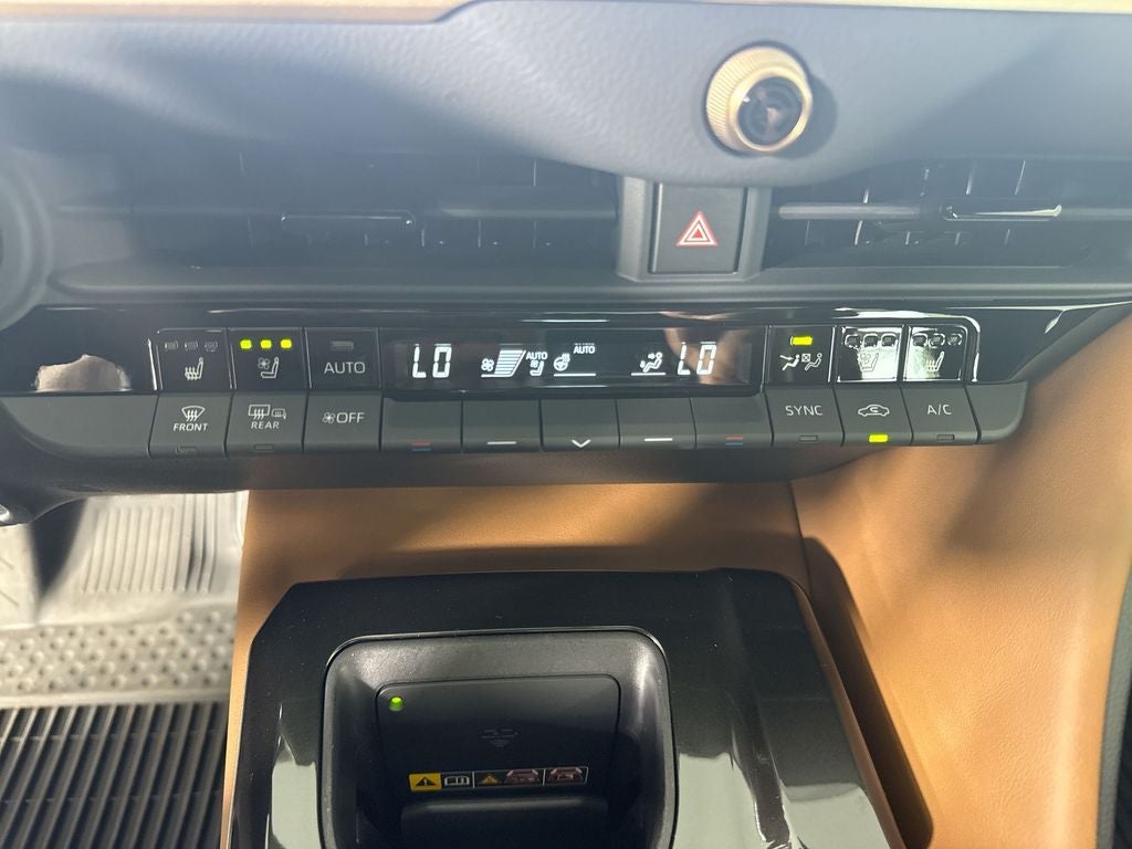 2025 Toyota Crown Signia Limited