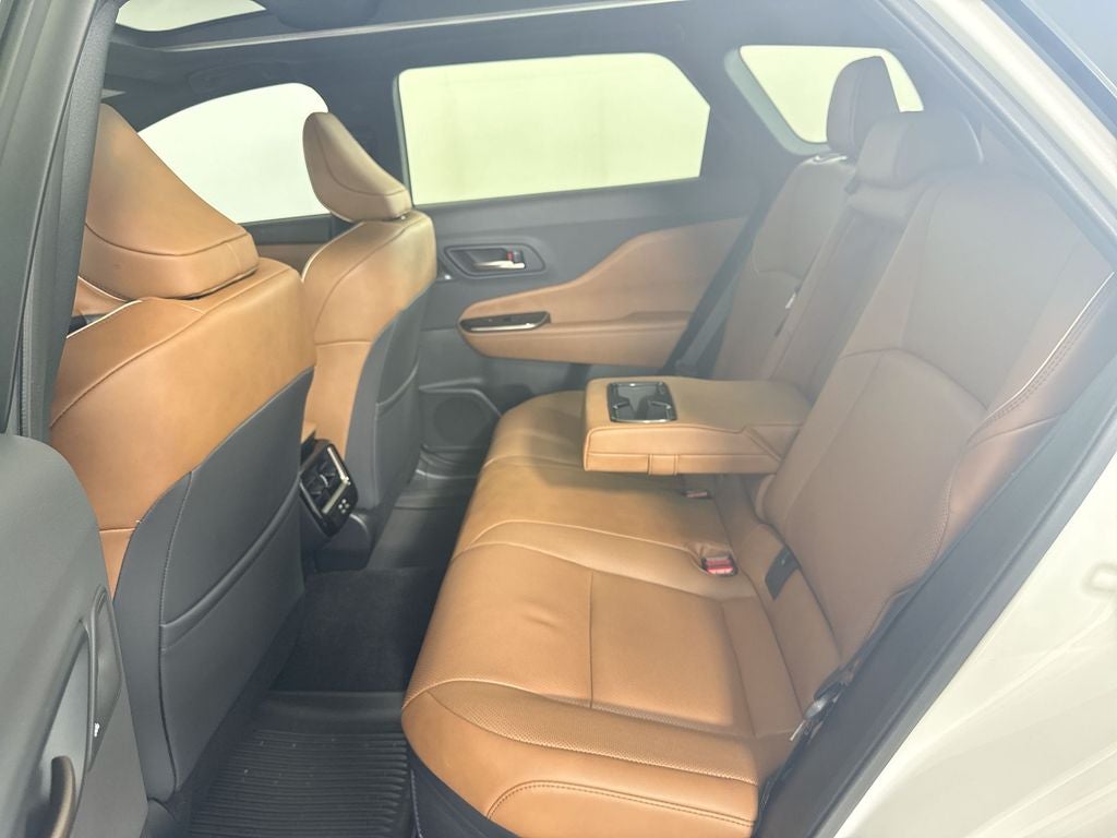 2025 Toyota Crown Signia Limited