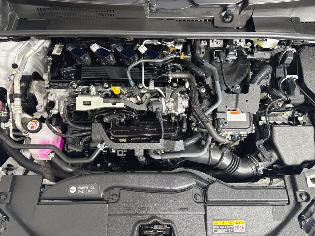 2025 Toyota Prius LE