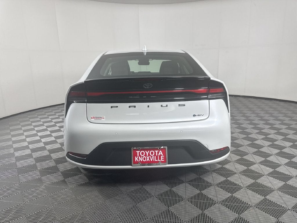 2025 Toyota Prius LE