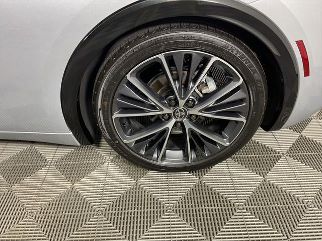 2025 Toyota Prius XLE