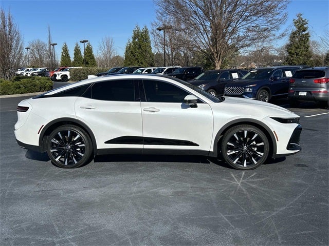 2023 Toyota Crown Platinum